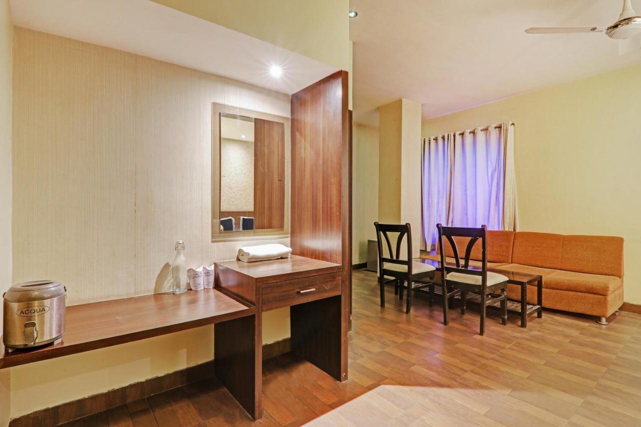 Townhouse Oak Hotel Shelter Lucknow Eksteriør billede