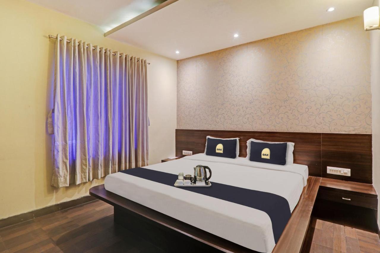 Townhouse Oak Hotel Shelter Lucknow Eksteriør billede