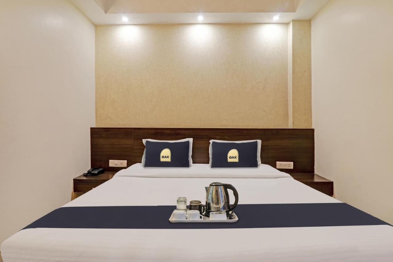 Townhouse Oak Hotel Shelter Lucknow Eksteriør billede